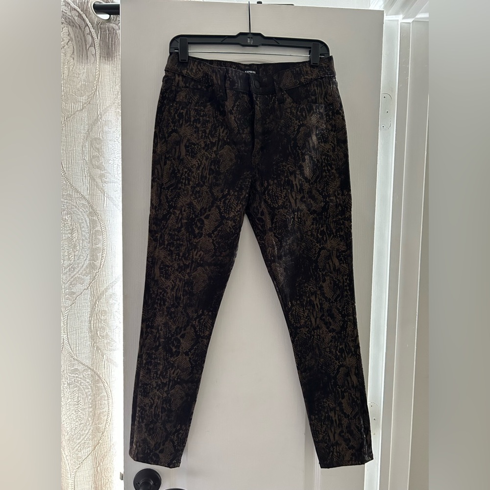 Express jeans size 8R